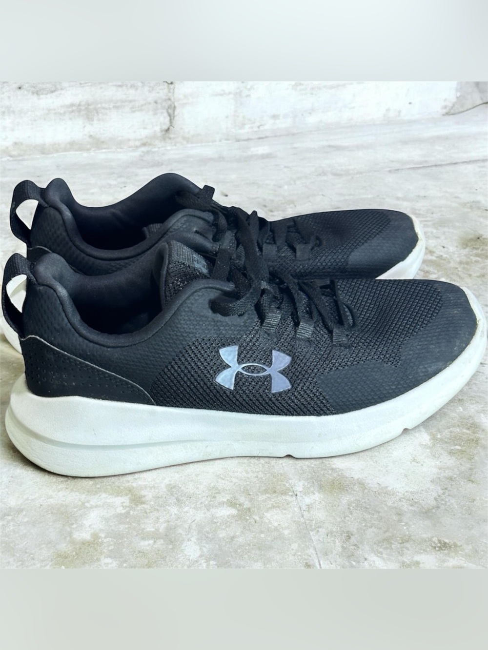 Under Armour Sneakers – Women’s Size 7 – Black Trainers